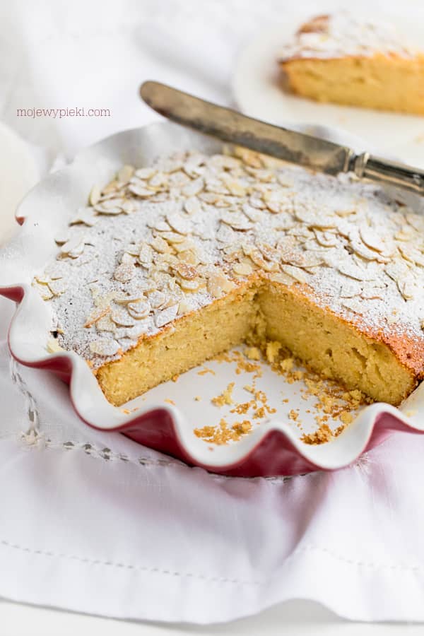 Almond lemon cake