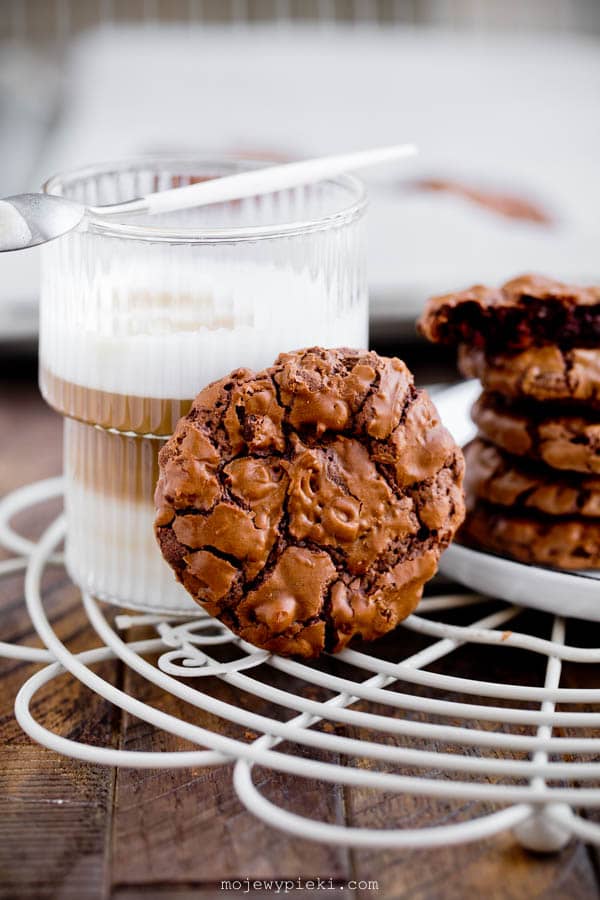Outrageous chocolate cookies