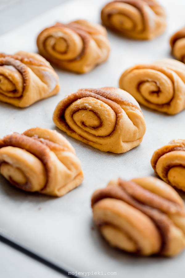 Pumpkin cinnamon rolls