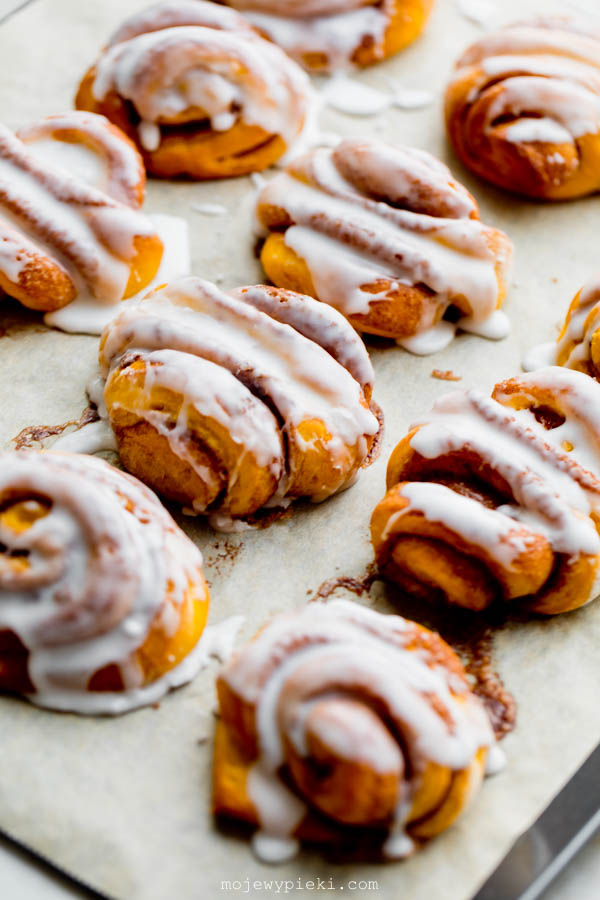 Pumpkin cinnamon rolls