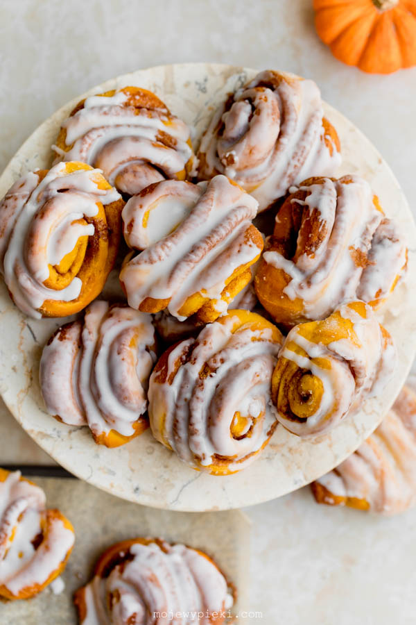 Pumpkin cinnamon rolls