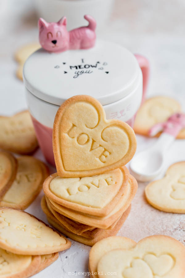 Valentine's shortbread cookies