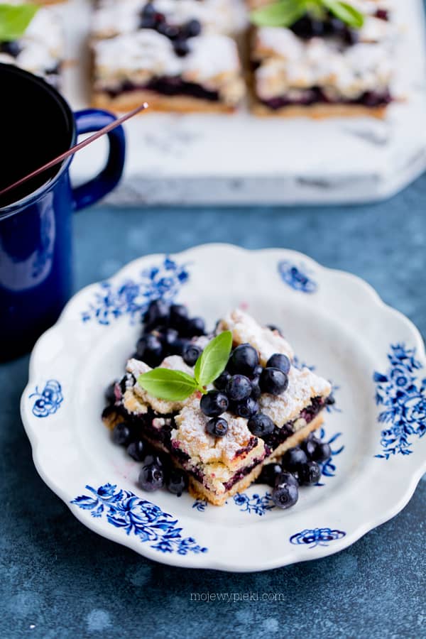 Blueberry crumble slice
