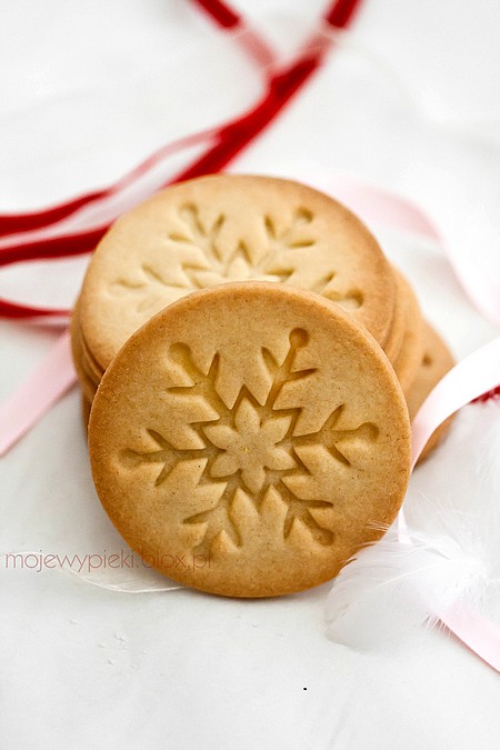 Valentine's shortbread cookies