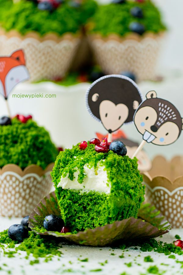 Forest Moss cupcakes