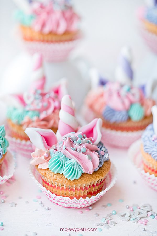 Unicorn cupcakes
