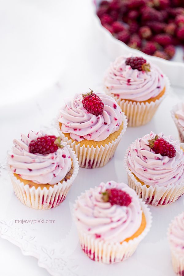 Tayberry cupcakes