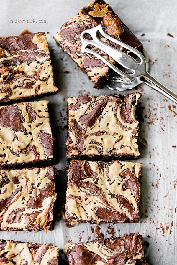 Tahini and halva brownies