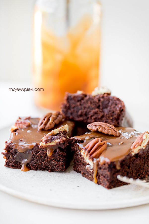 Salted caramel brownie