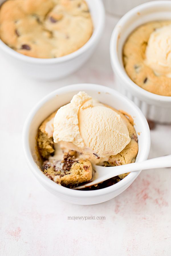 Chocolate chip cookie pots