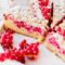 Almond redcurrant cake with crumble