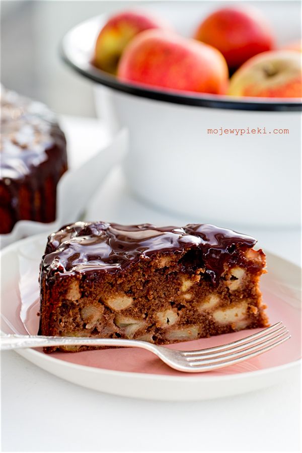 Chocolate apple cake