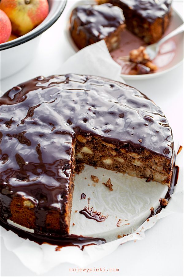 Chocolate apple cake