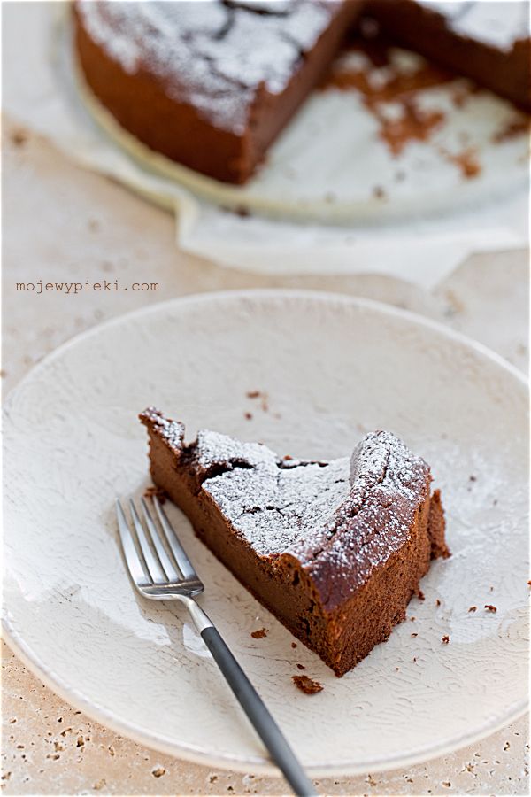 Chocolate and chestnut pudding cake