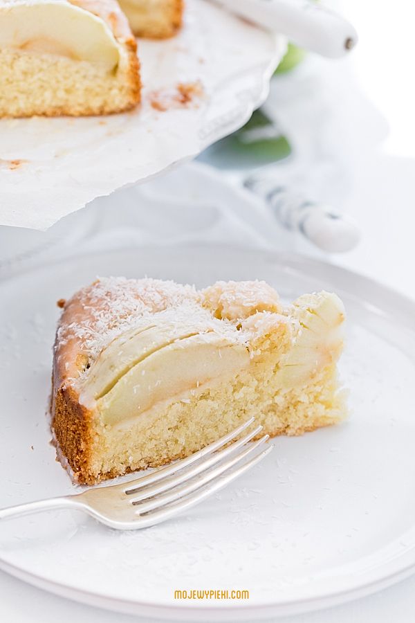 Coconut apple cake