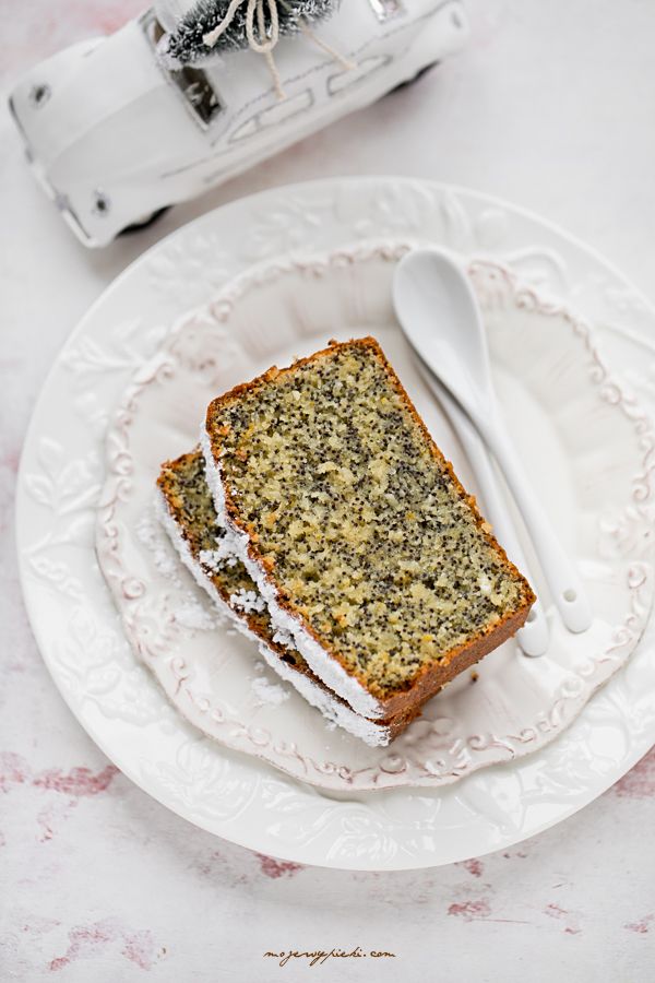Poppy seed and coconut cake