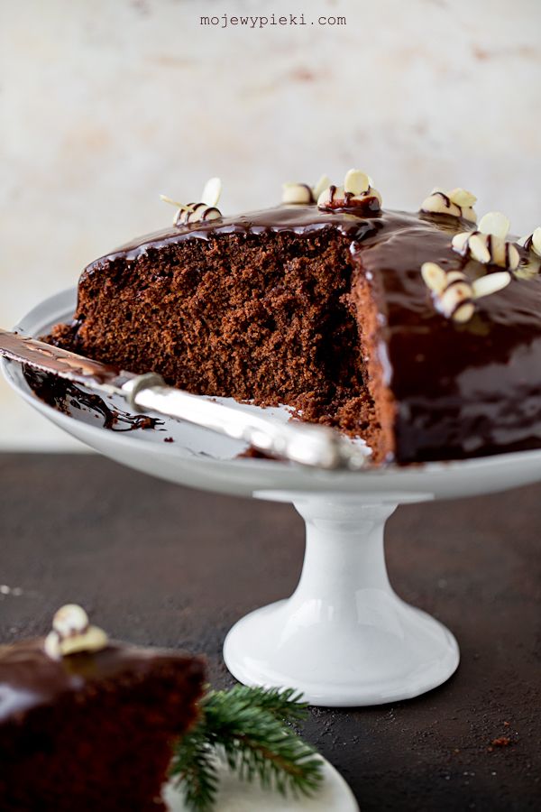 Honey chocolate cake