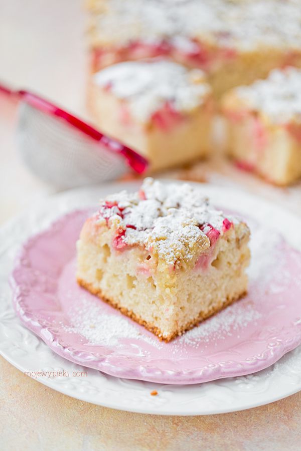Buttermilk rhubarb crumble cake