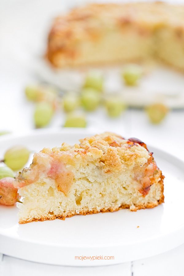 Gooseberry crumble cake