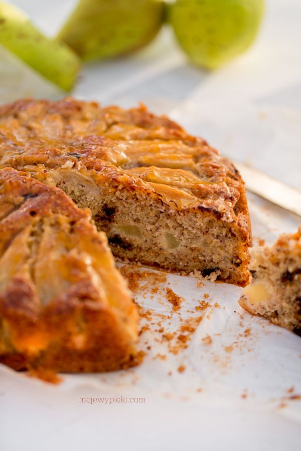 Easy autumn pear & hazelnut cake