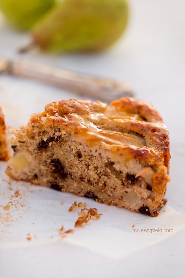 Easy autumn pear & hazelnut cake
