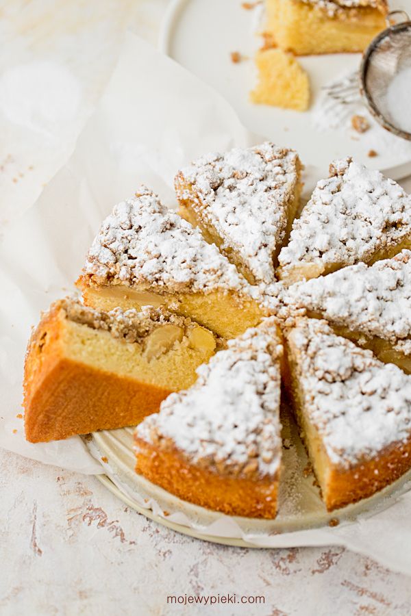 Apple walnut crumb cake