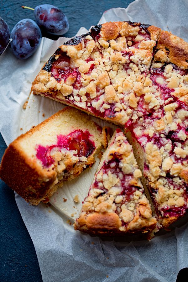 Plum crumble cake