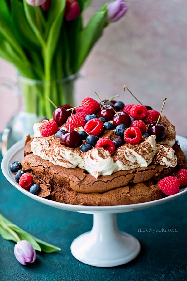 Chocolate cloud cake