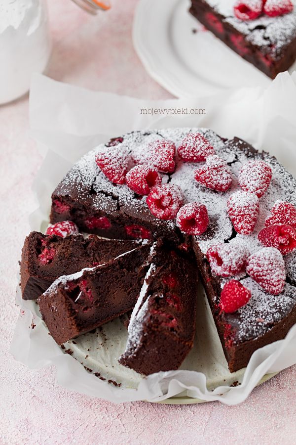 Chocolate raspberry pudding cake