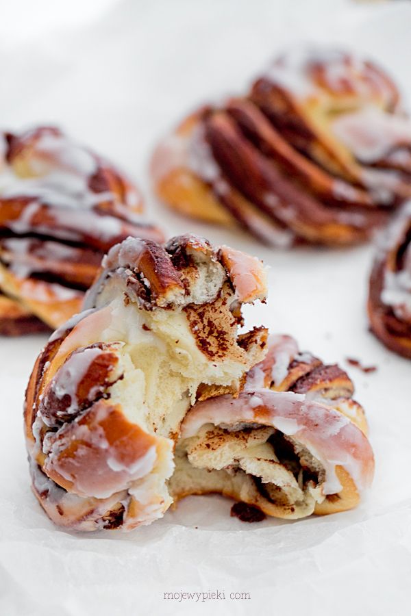Nutella yeast buns