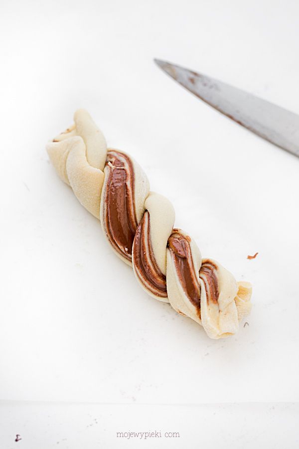 Nutella yeast buns