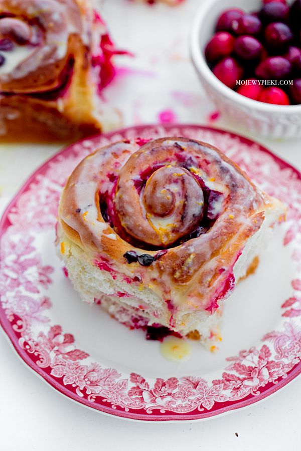 Cranberry and orange sweet rolls