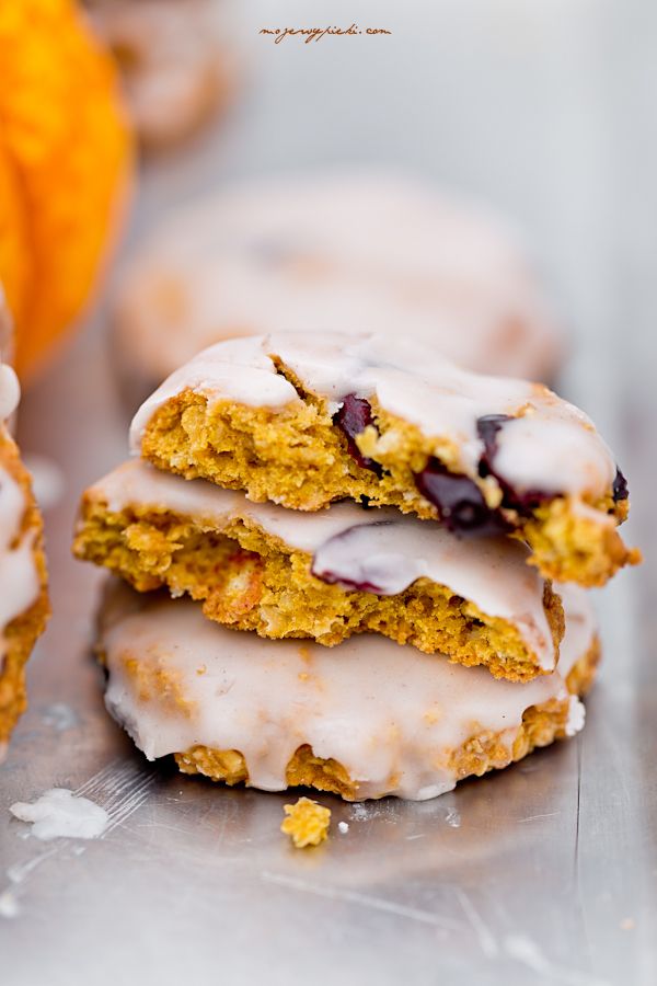 Pumpkin oat cookies