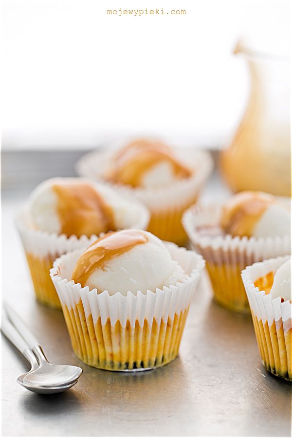 Mini pumpkin cheesecakes with toffee sauce