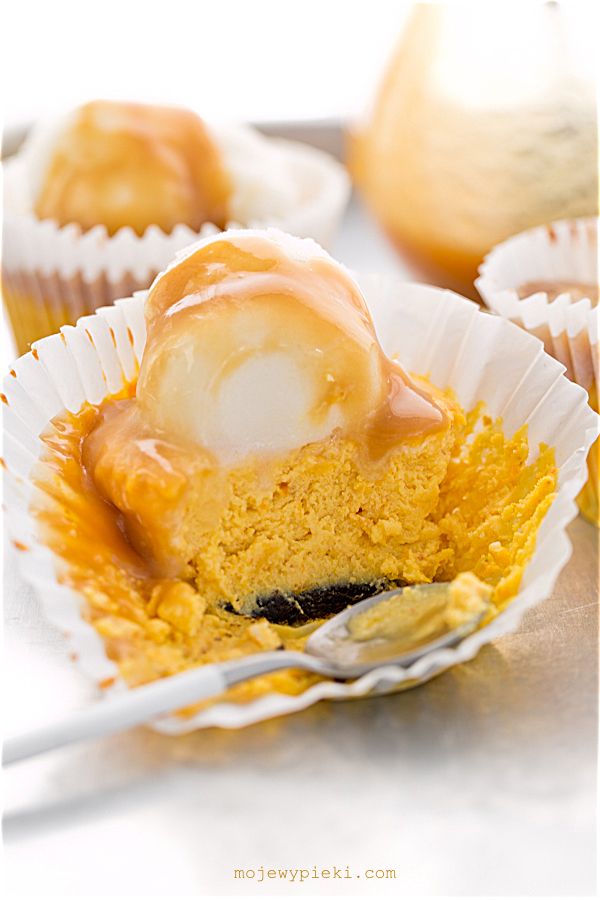 Mini pumpkin cheesecakes with toffee sauce