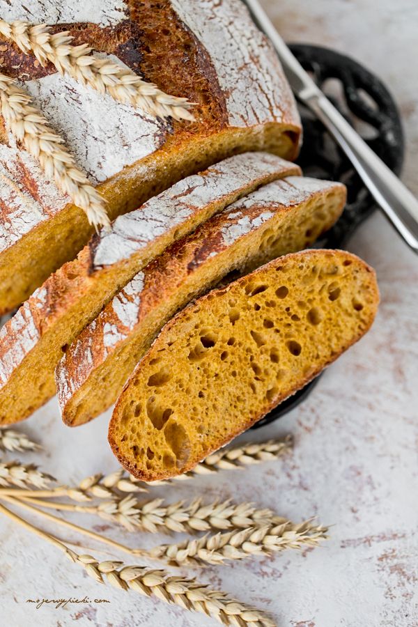 Sourdough pumpkin bread