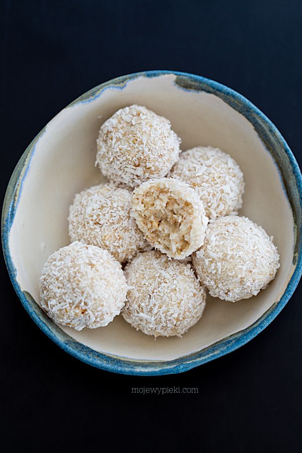 Healthy coconut Princessa truffles