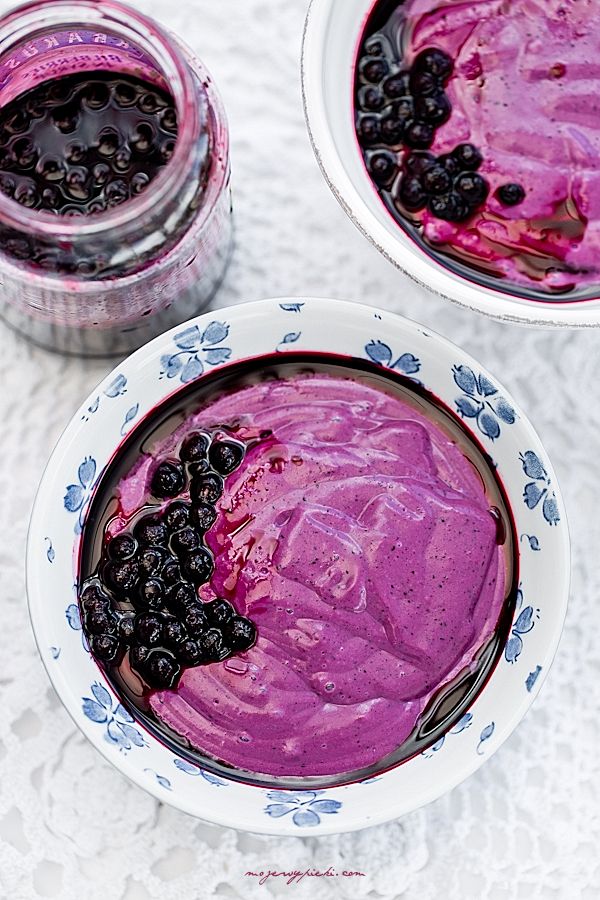 Blueberry and coconut millet pudding