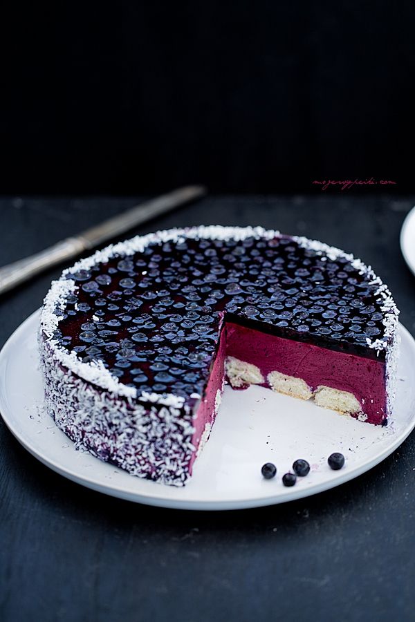 Polish wild blueberry cheesecake
