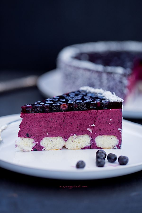 Polish wild blueberry cheesecake