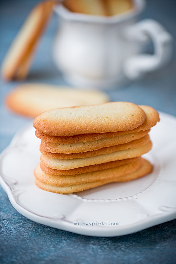 Cats’ Tongues biscuits