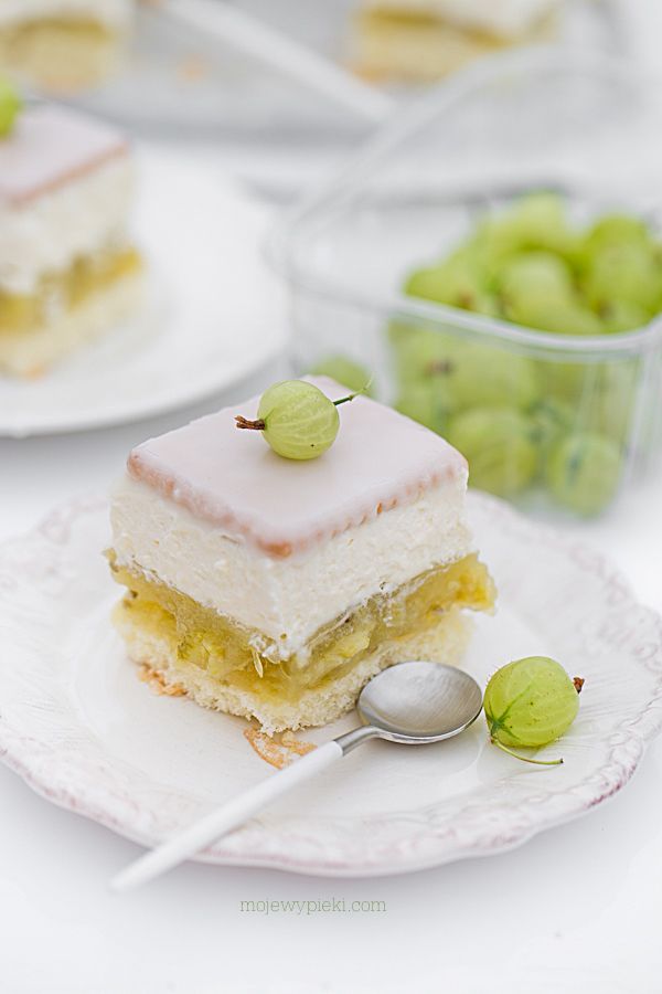 Gooseberry slice
