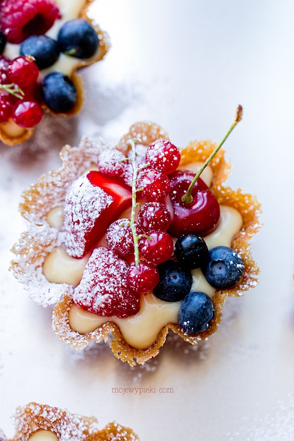 Lemon cream brandy snap baskets with fruit