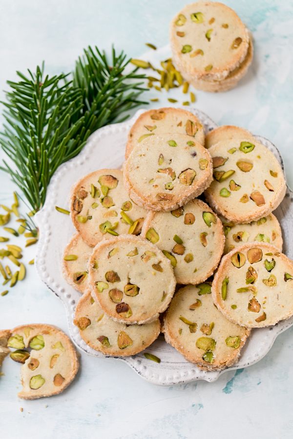 Pistachio shortbread cookies