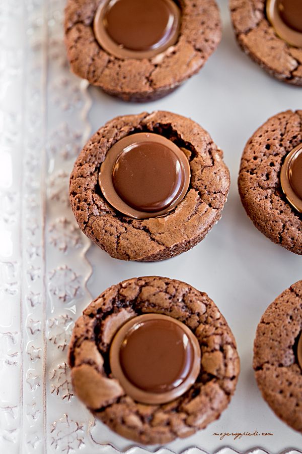 Mini brownie cups with Toffifee