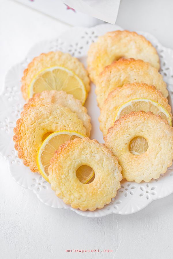 Lemon shortbread cookies