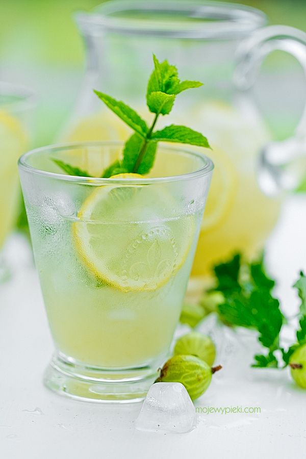 Gooseberry lemonade