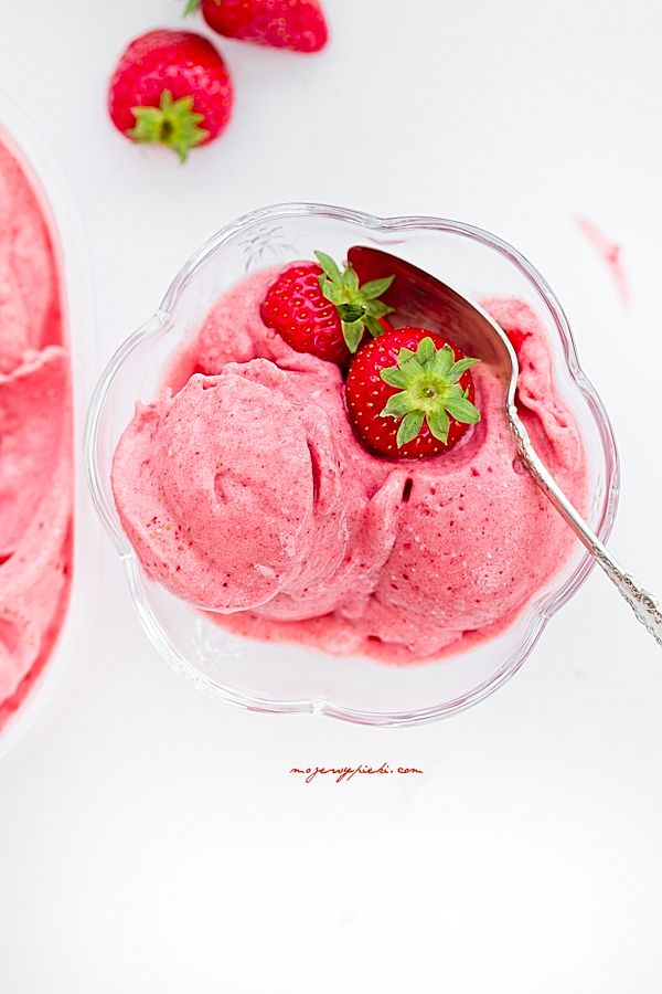 Strawberry banana ice cream