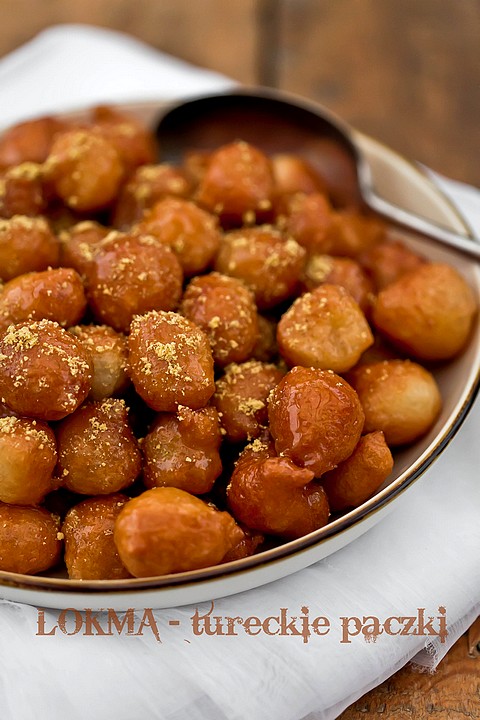Turkish lokma – little syrup-soaked doughnuts