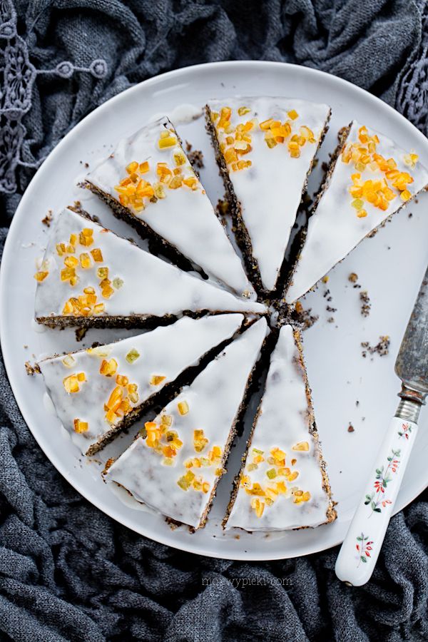 Orange poppy seed cake